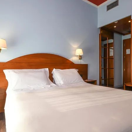 Hotel City Hotel 3*