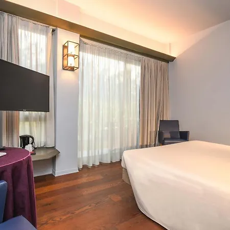 Hotel City 3*
