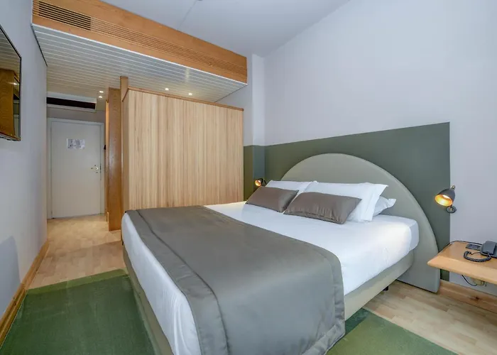 Ξενοδοχείο Hotel City Ντεζεντσάνο ντελ Γκάρντα