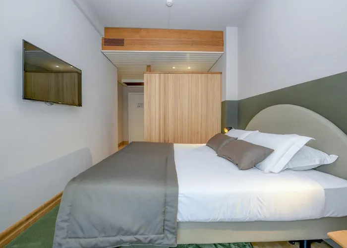 Ξενοδοχείο Hotel City Ντεζεντσάνο ντελ Γκάρντα