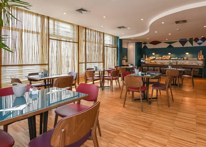 Ξενοδοχείο Hotel City 3*