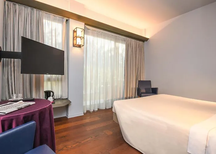 Hotel City 3*
